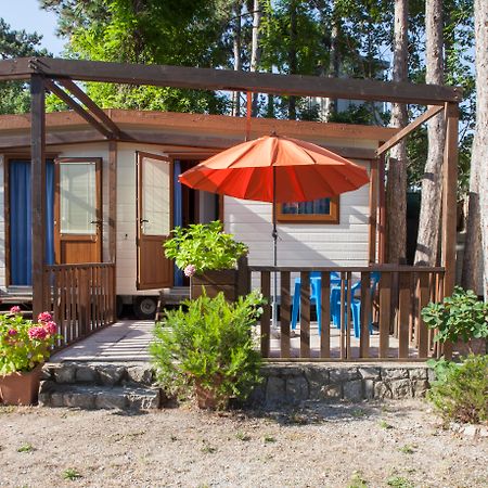 Camping Village Mare Pineta Сістьяна Екстер'єр фото
