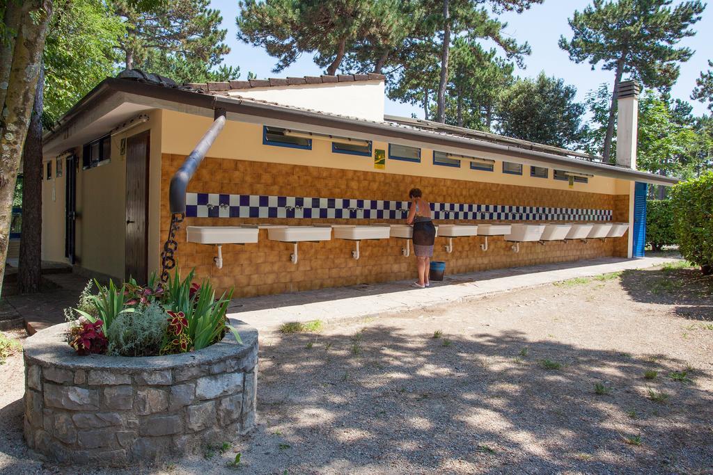 Camping Village Mare Pineta Сістьяна Екстер'єр фото